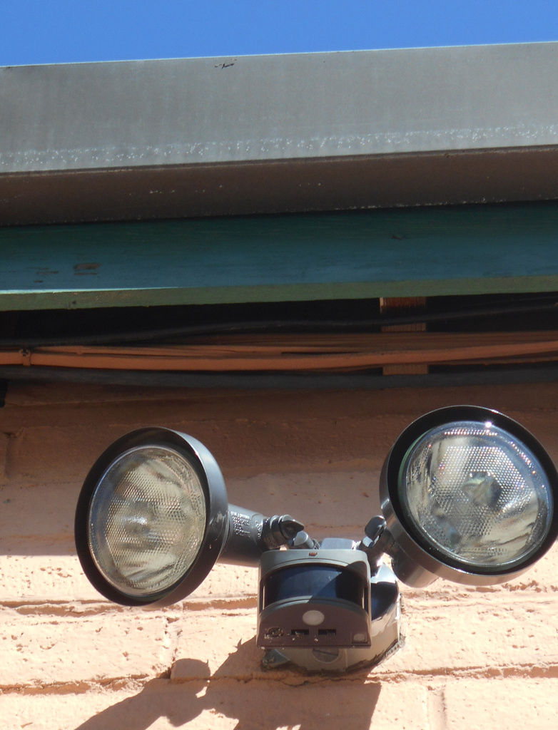 Another resealed MS light!